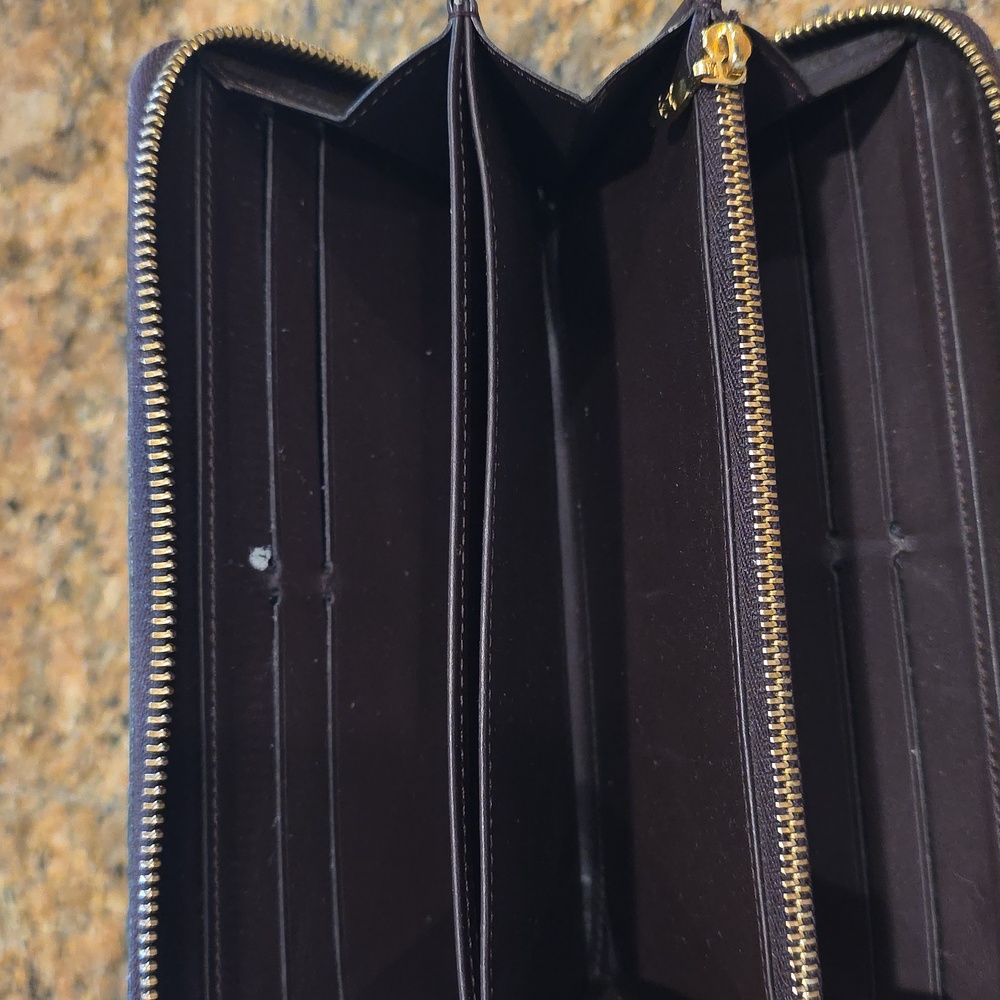 Louis Vuitton Dark Purple Vernis Zippy Wallet - Picture 15 of 17